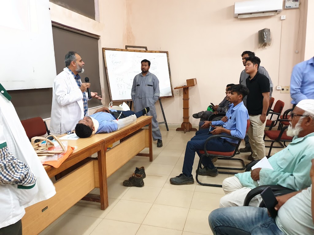 Alang Hospital and Traumacenter and Occupational Health Center