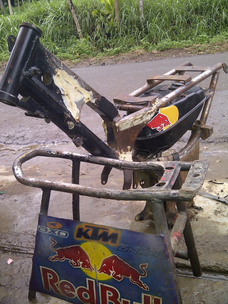 Pengkolan bensin heri