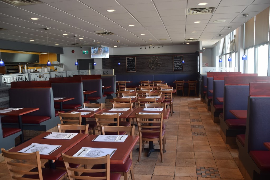 L'Eggs-Tasse in Salaberry-de-Valleyfield