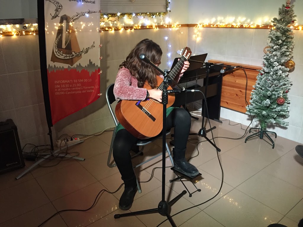 Escola De Musica Arrebola — Guitarra
