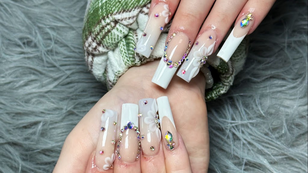 Lena Nails Main Image