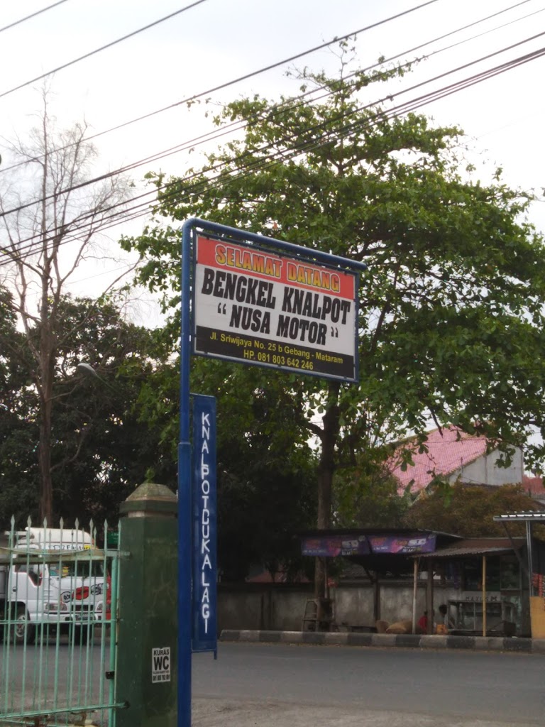 Bengkel Motor