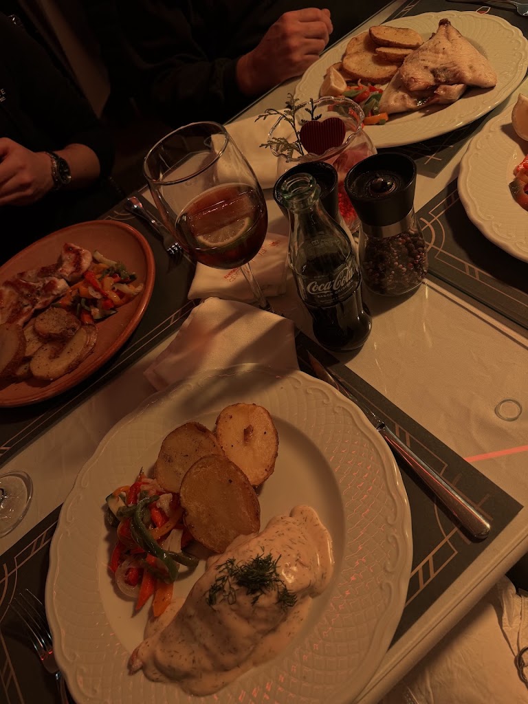 RESTAURANTE EL LAGAR — Mas recientes