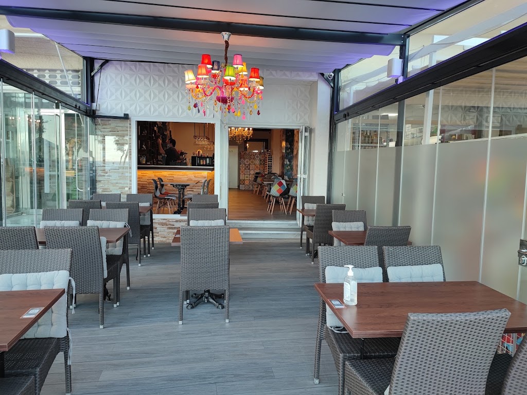 Lotus Steak & Burger House — Ambiente