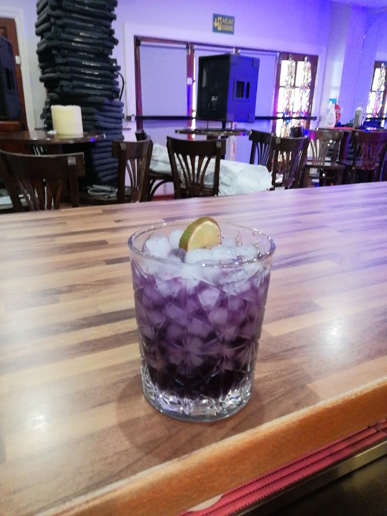 Cocktails & Dreams — Comida y bebida