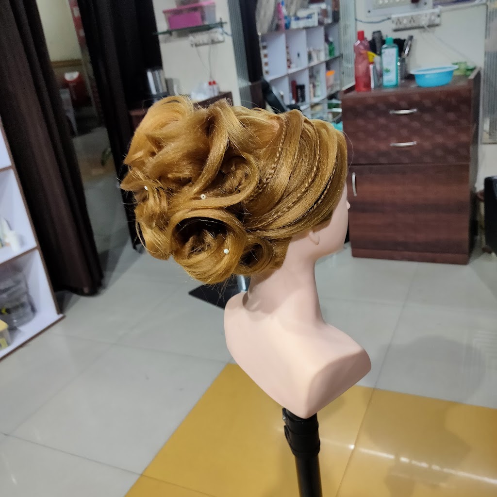 Kavita Beauty Salon And Academy