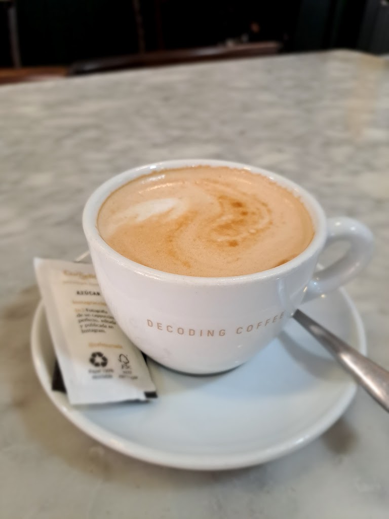 173 Cafe — Comida y bebida