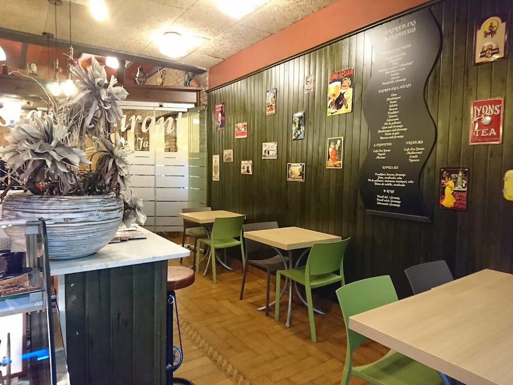 Cafe de Cal Jaume — Ambiente