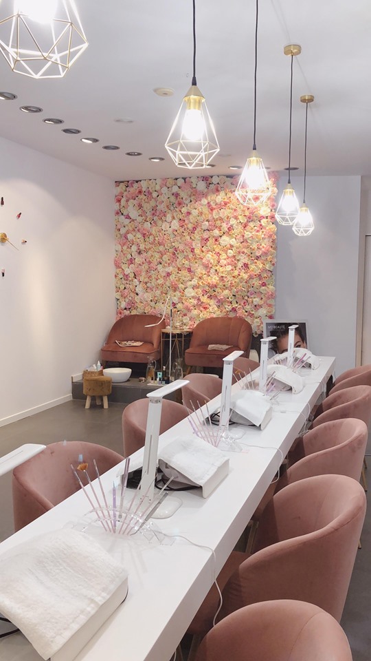Rose Beauty Salon — Interior