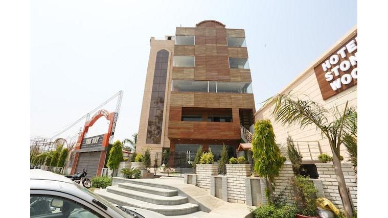 Hotel Stonewood The Gomti Rise By Ihc