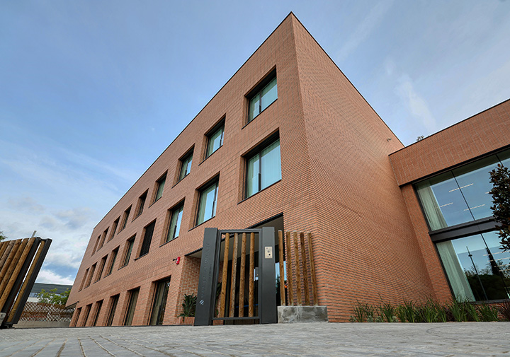 Residencia i Centre de Dia Masies de Mollet - La Farinera