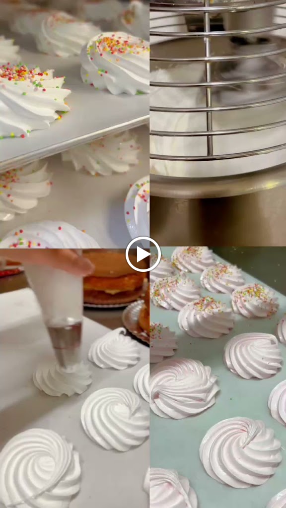 Panaderia, Pasteleria, Cafeteria Chupi Guay — Videos