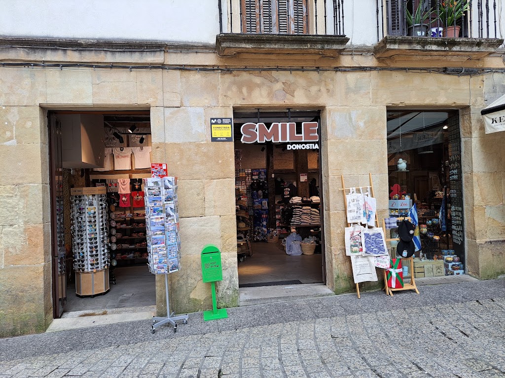 SMILE DONOSTIA
