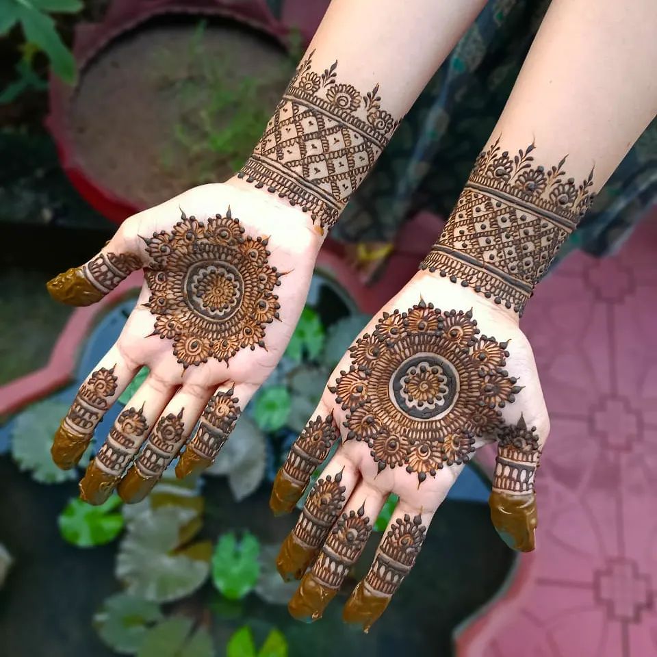 Saranayas Mehndi And Makeup Palakkad