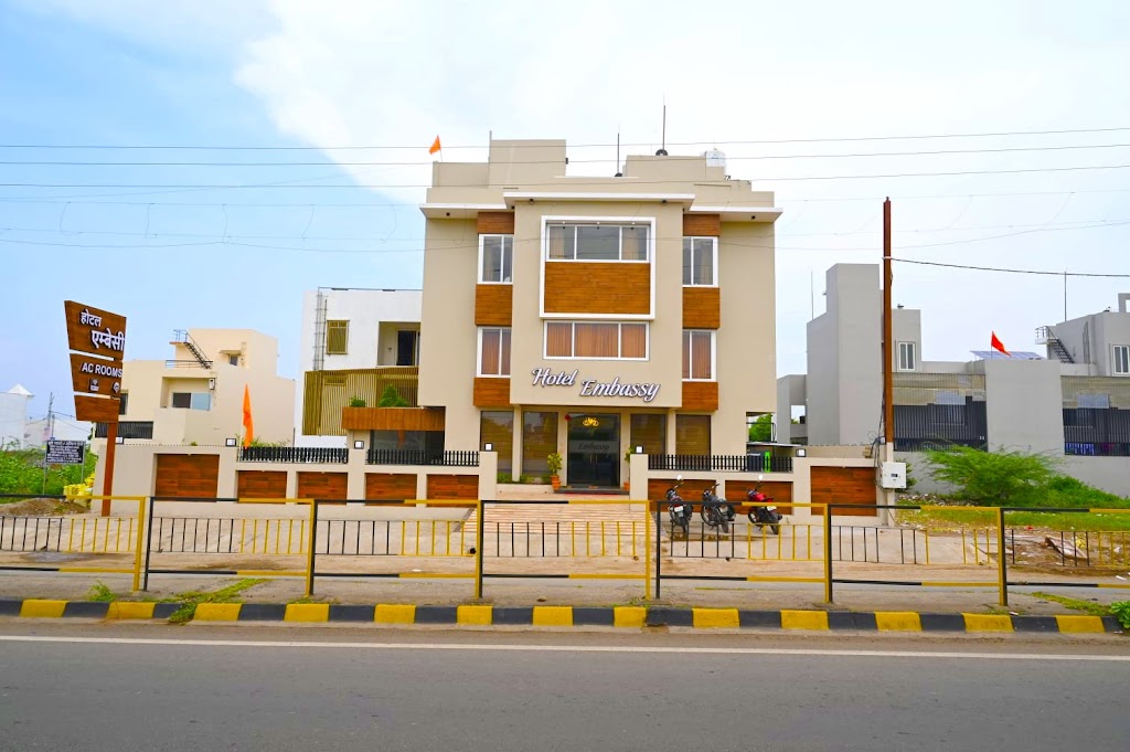 Hotel Embassy
