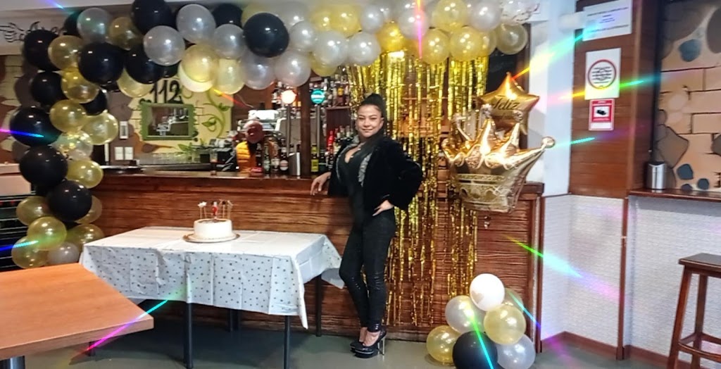 Cafe Bar 112 — Ambiente