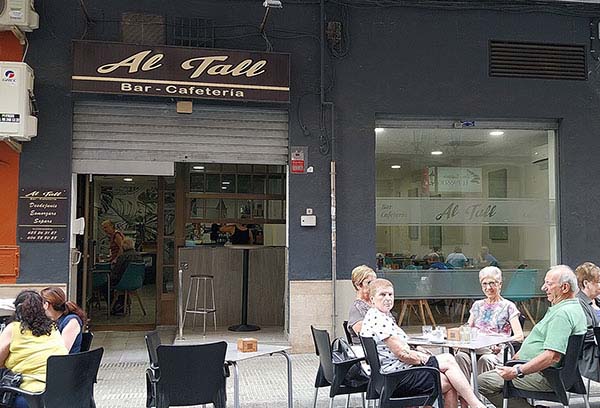 Bar Cafeteria al tall
