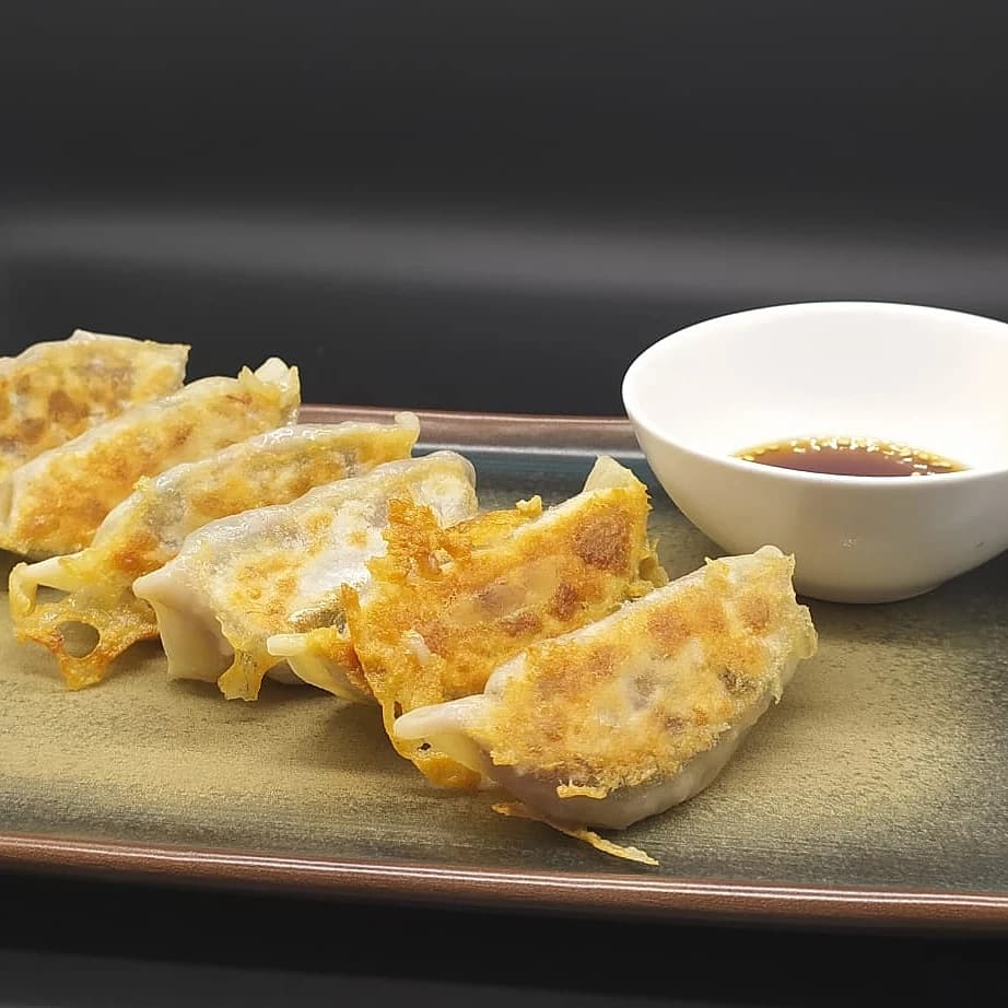 EUREKA RESTAURANT — Comida y bebida