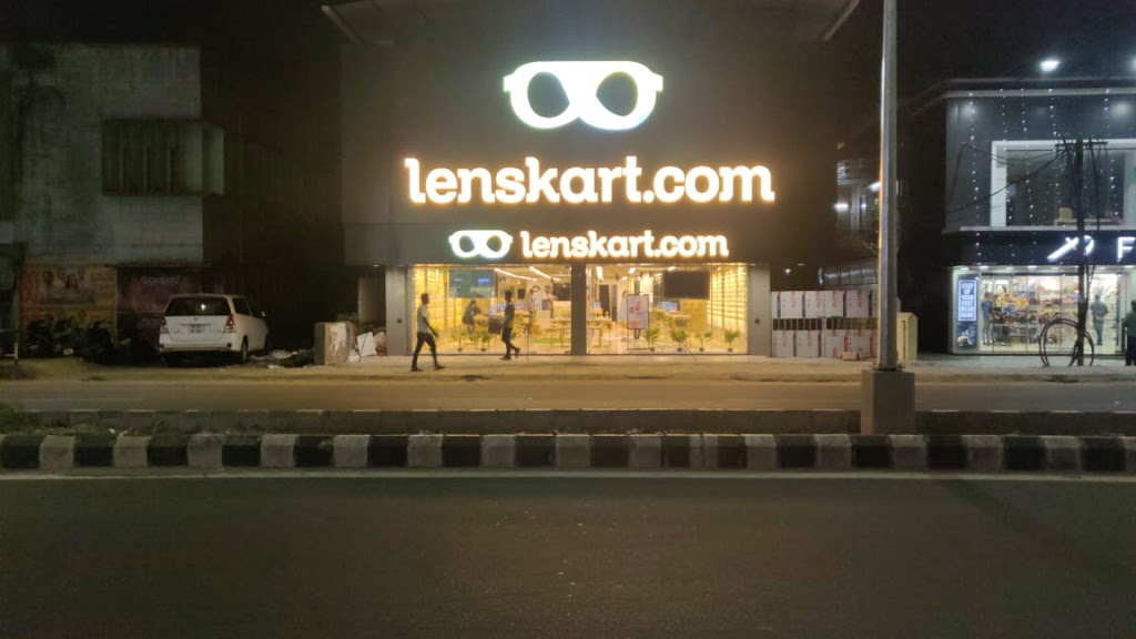 Lenskart Com At Mg Road Kochi