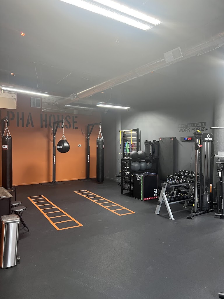  Alphahouse Fitness