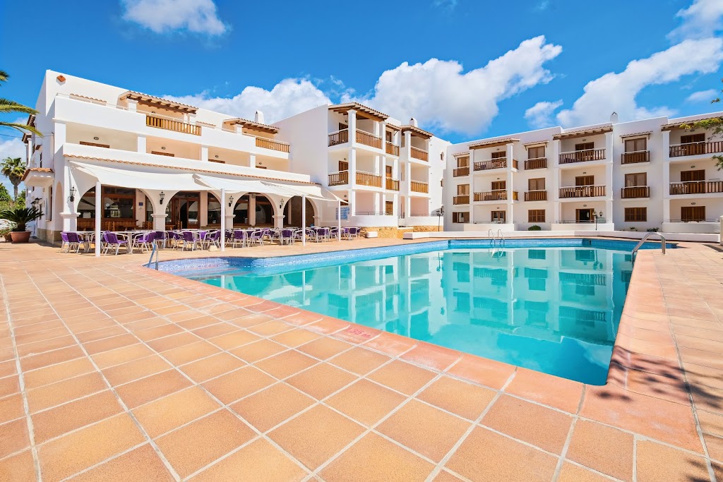 azuLine Apartamentos Can Sanso