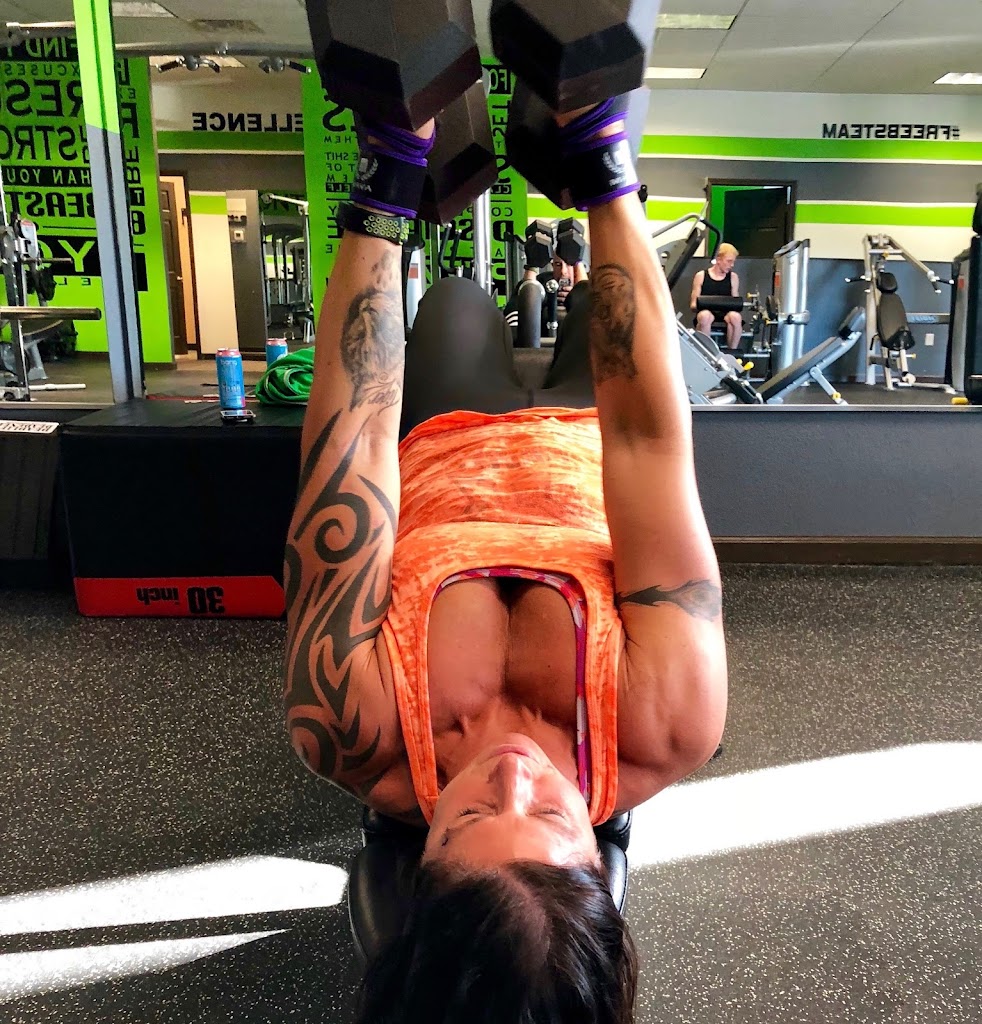  Freebs Fitness & Tanning 24/7