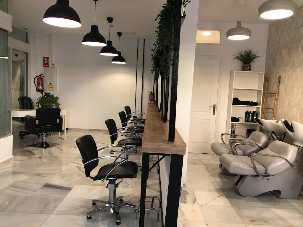 Blueberry Bobs Luxury Hair and Nail Salon .