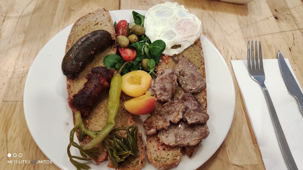 S'HORT DE CA'N BLAI — Comida y bebida