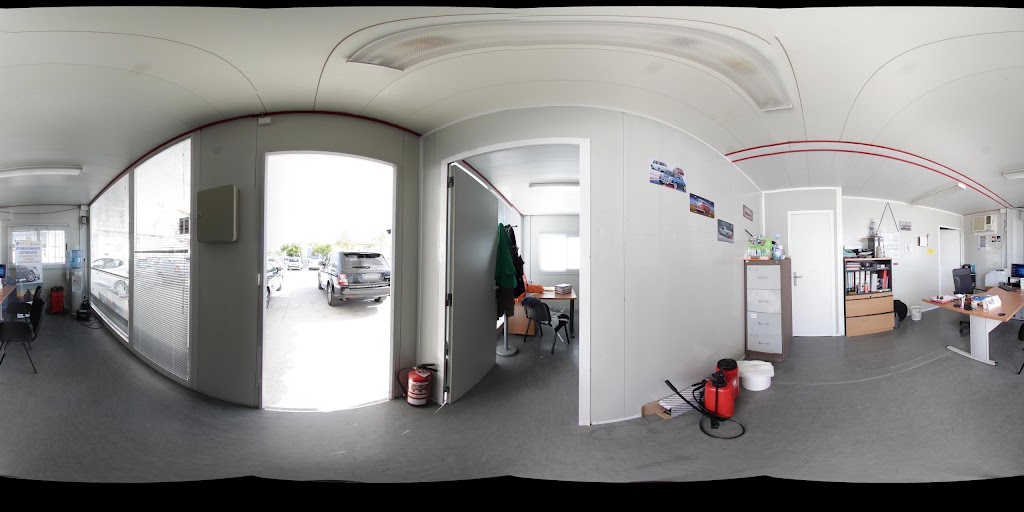 CcO. Carretillas y Coches de Ocasion — Interior