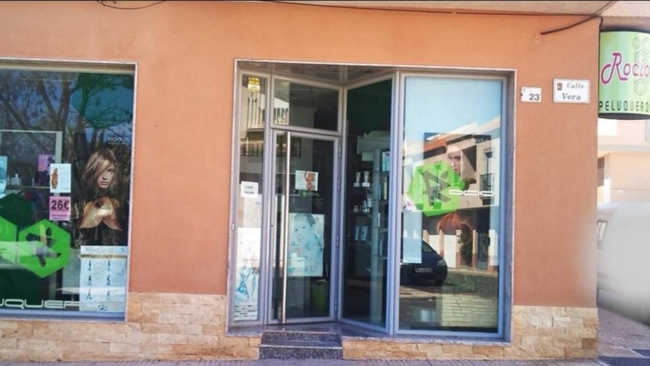 Peluqueria Rocio Alonso Peluqueros — Exterior