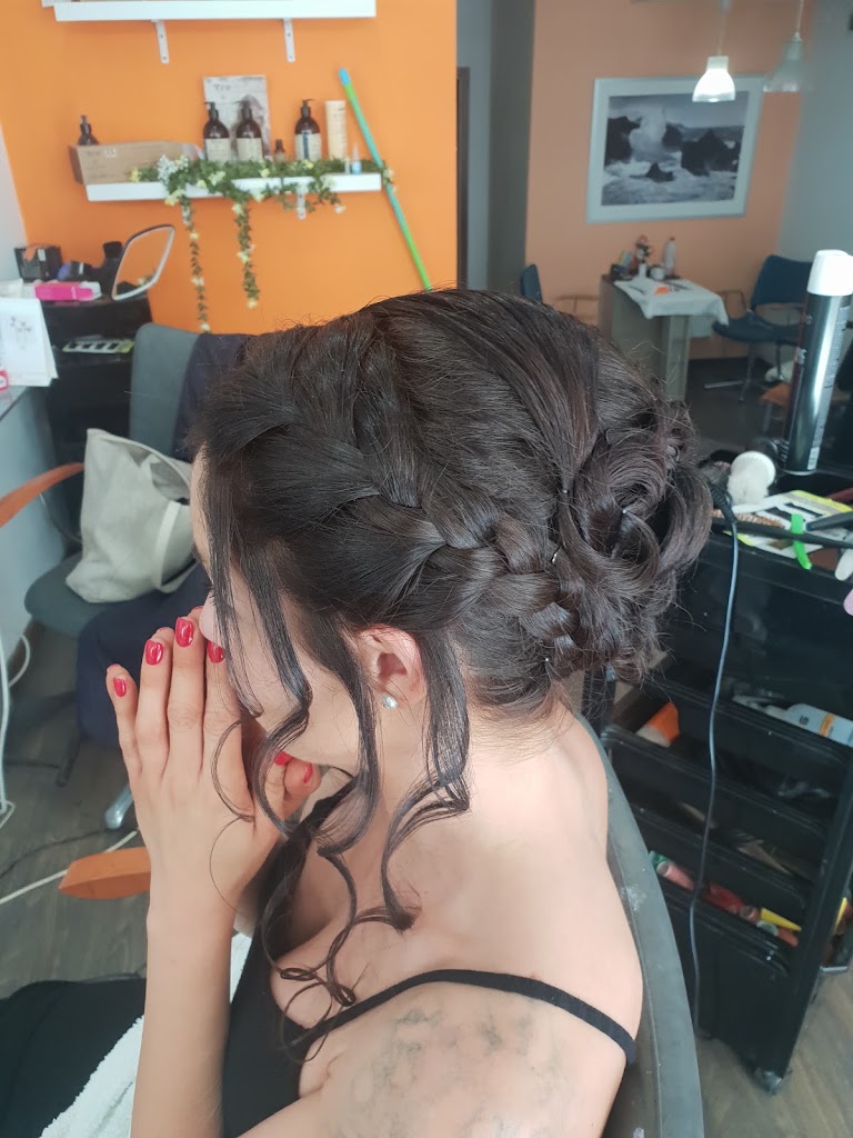 Urban Estilistas - Peluqueria — Peinado