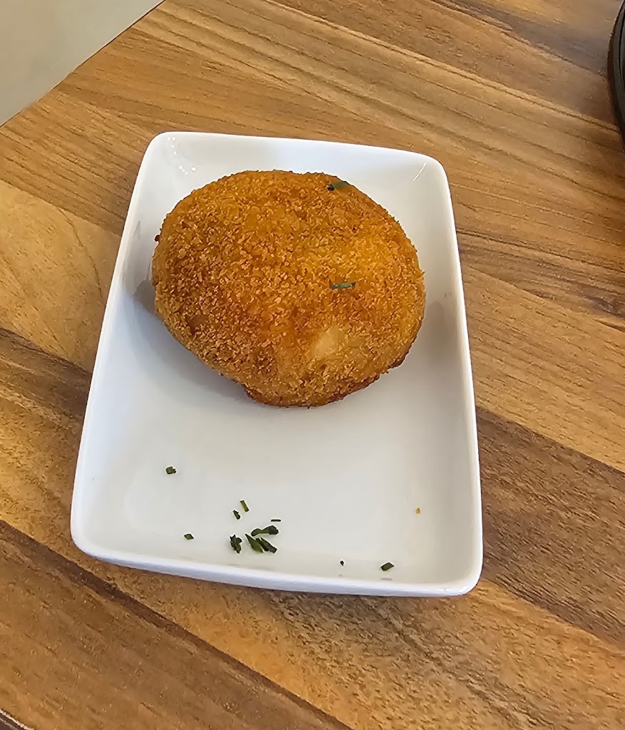 Bar Otro Ma — Comida y bebida
