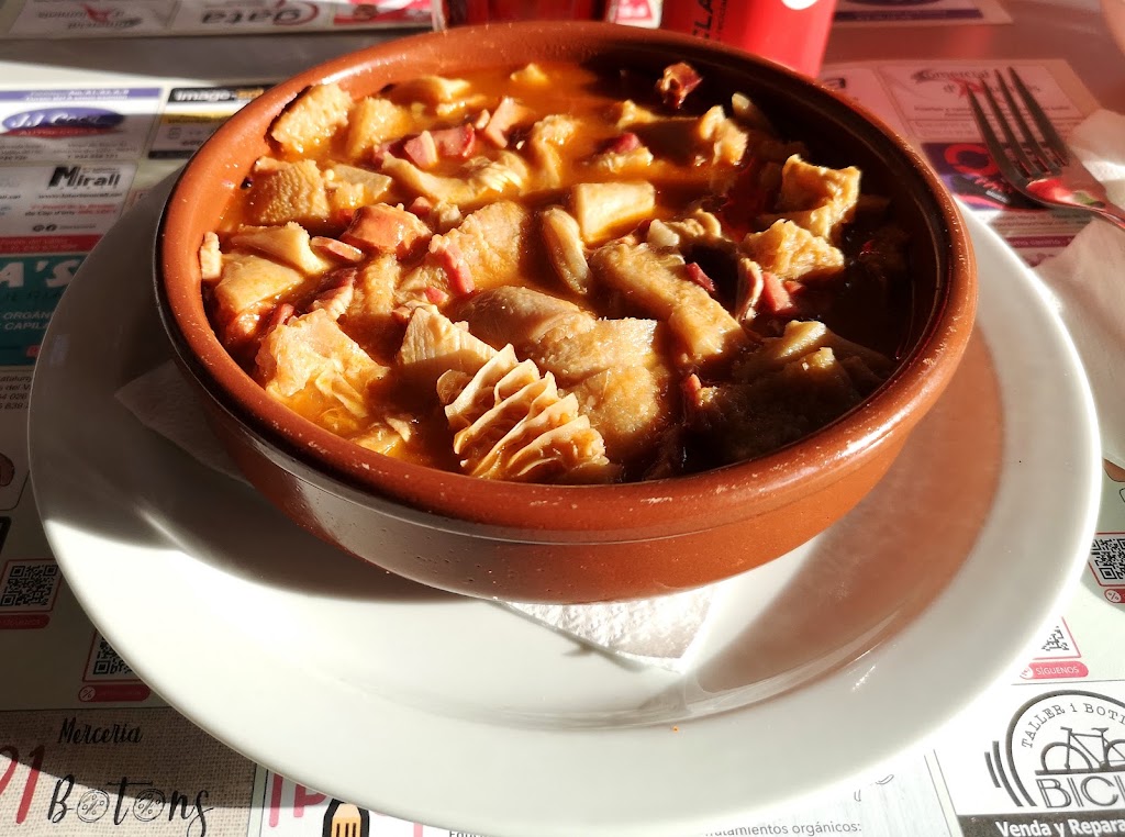 Can Butjosa Jose's Bar — Menudo