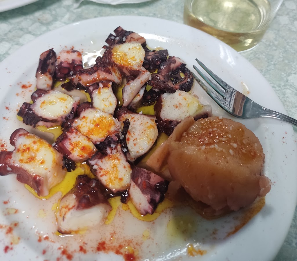 CAFE BAR OTERO — Comida y bebida