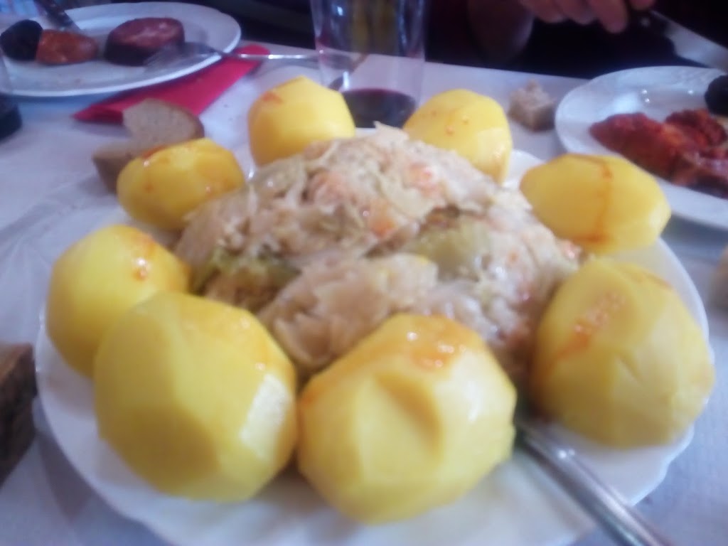 Bar Vegadeo — Comida y bebida