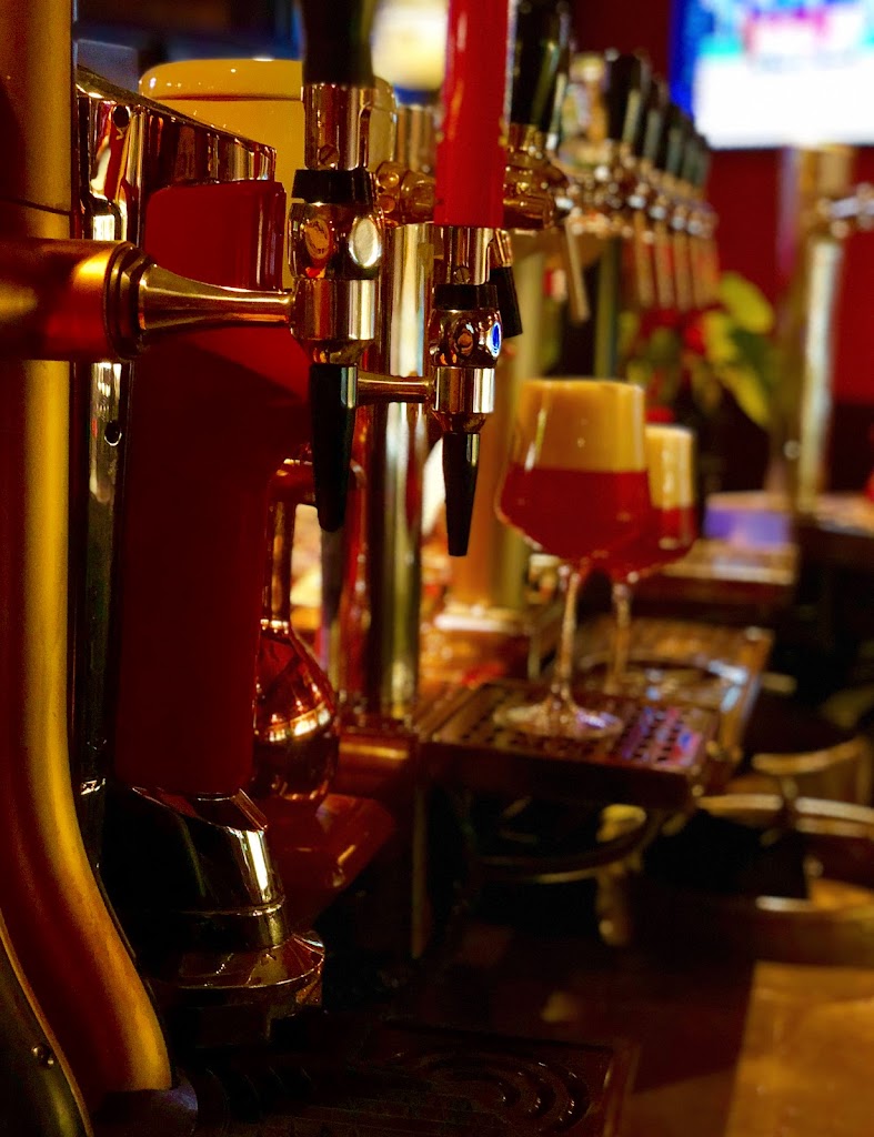 Brannigan's Irish Pub — Comida y bebida