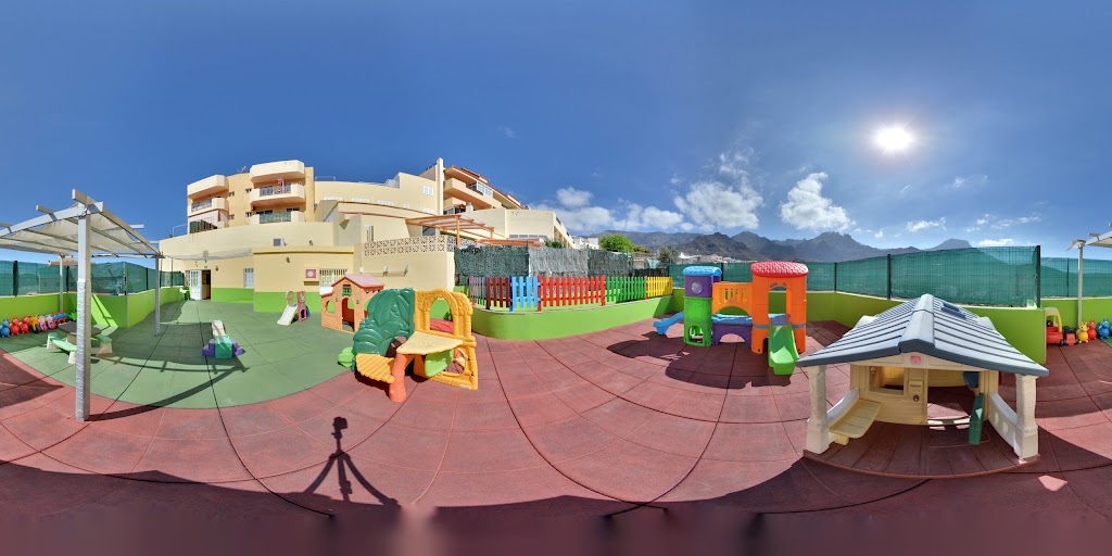 Centro Infantil Pekenukis, Guarderia en Adeje — Street View y 360deg