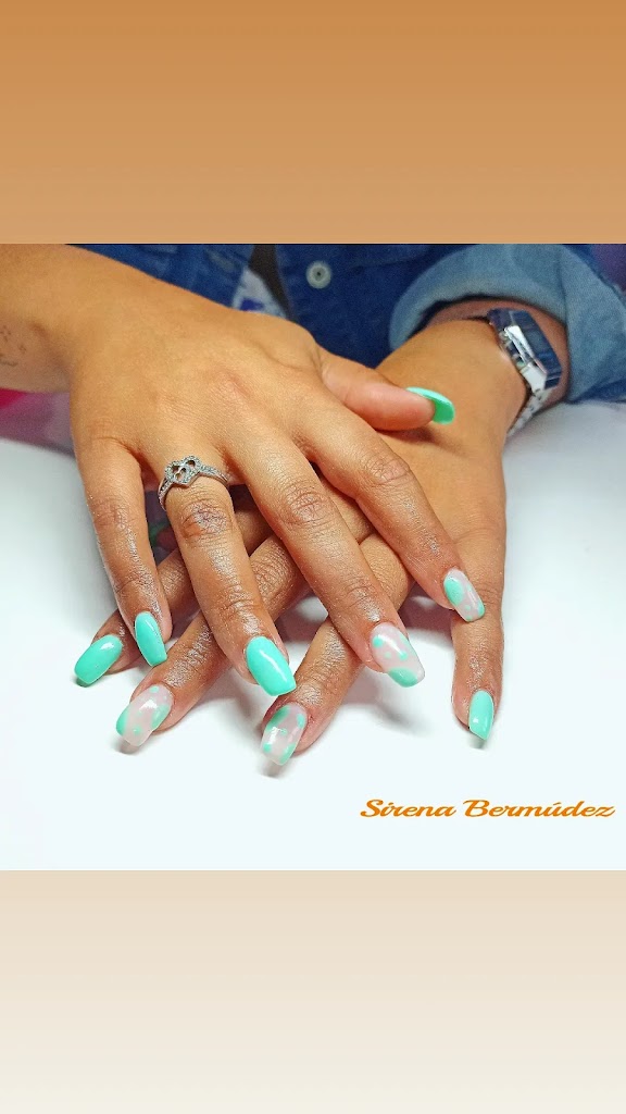 Sirena Bermudez Salon de belleza — Del propietario
