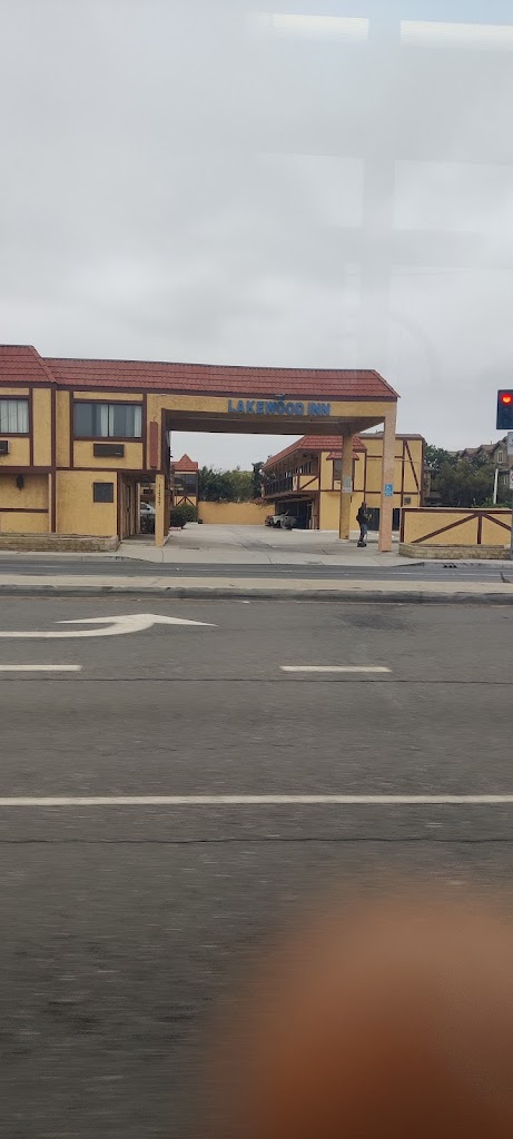 Lakewood Inn