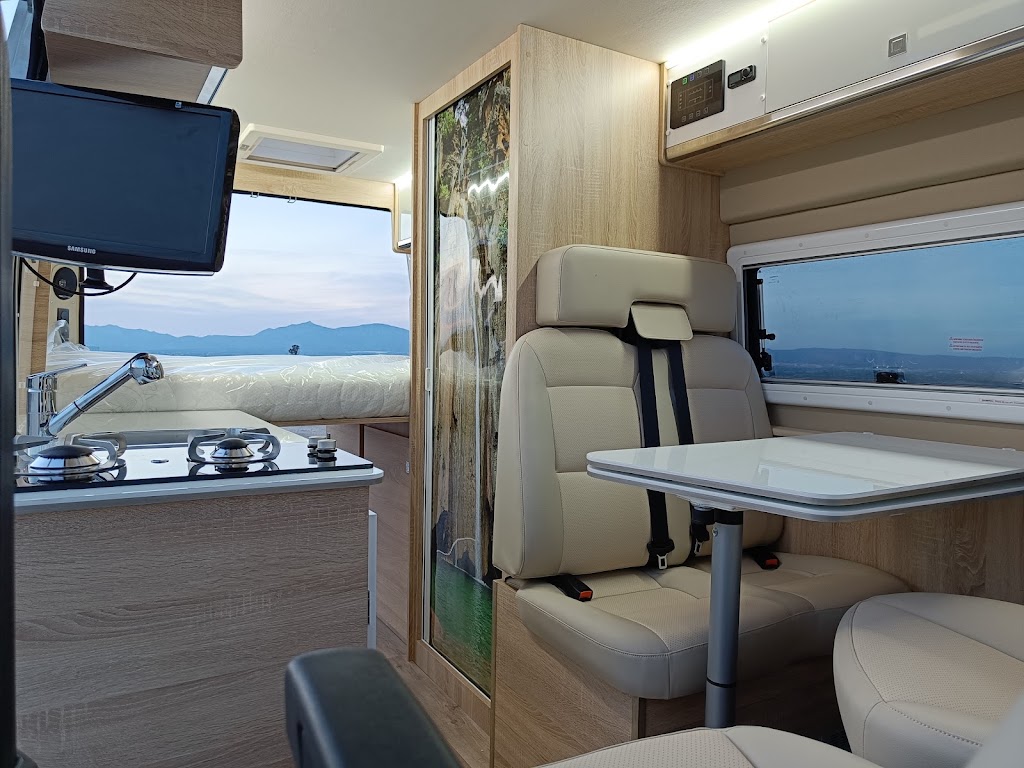 TU CAMPER — Interior