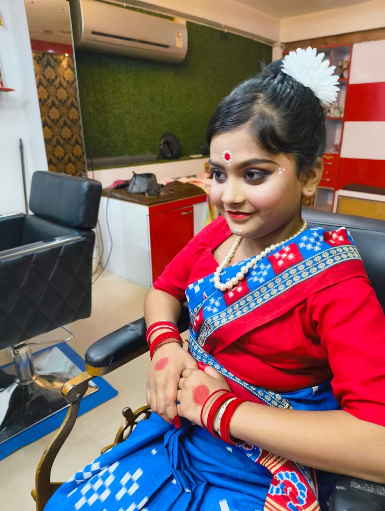 Guddy Beauty Parlour