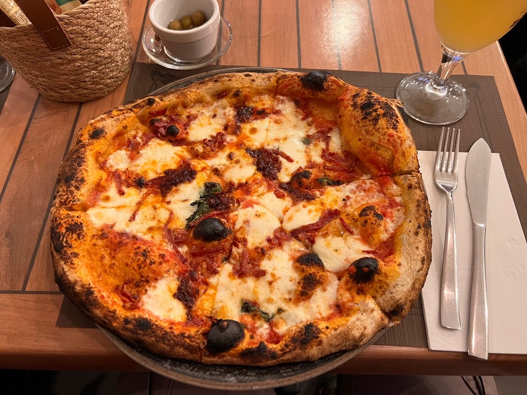 Restaurante Made In South — Comida y bebida