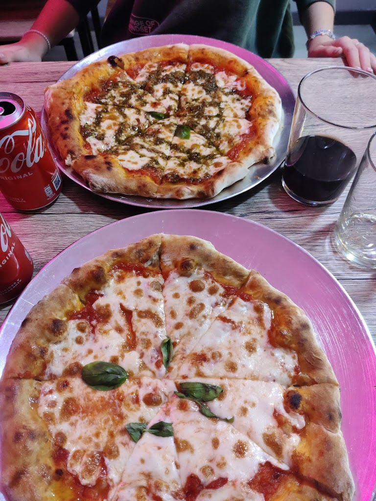 Passione Pizza — Pizza