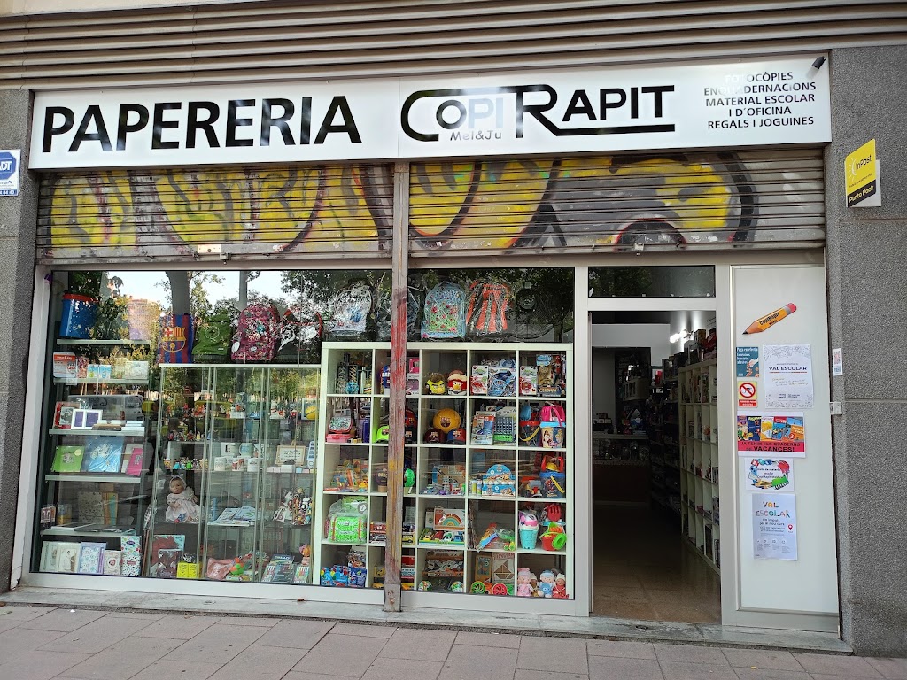 Foto 2 de CopiRapit Mel&Ju Paperia,impressions,fotocopies,escaners,caixes,plastic bombolles,sobres