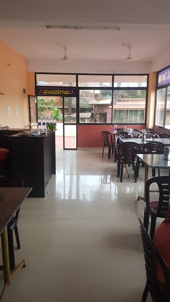 Sri Singandooreshwari Hotel Coastal TADKA - Restaurant in Murudeshwar