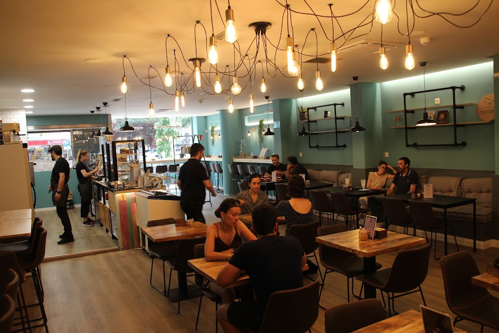 Macchiato Coffee - Shop