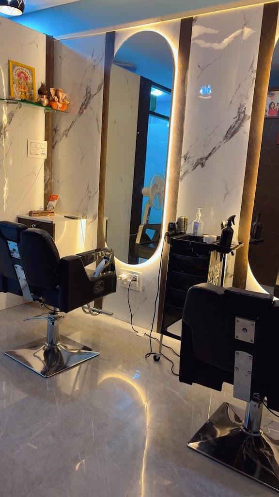 G Cutz Unisex Salon Academy