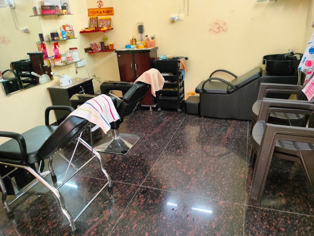 Aradhya Beauty Parlour