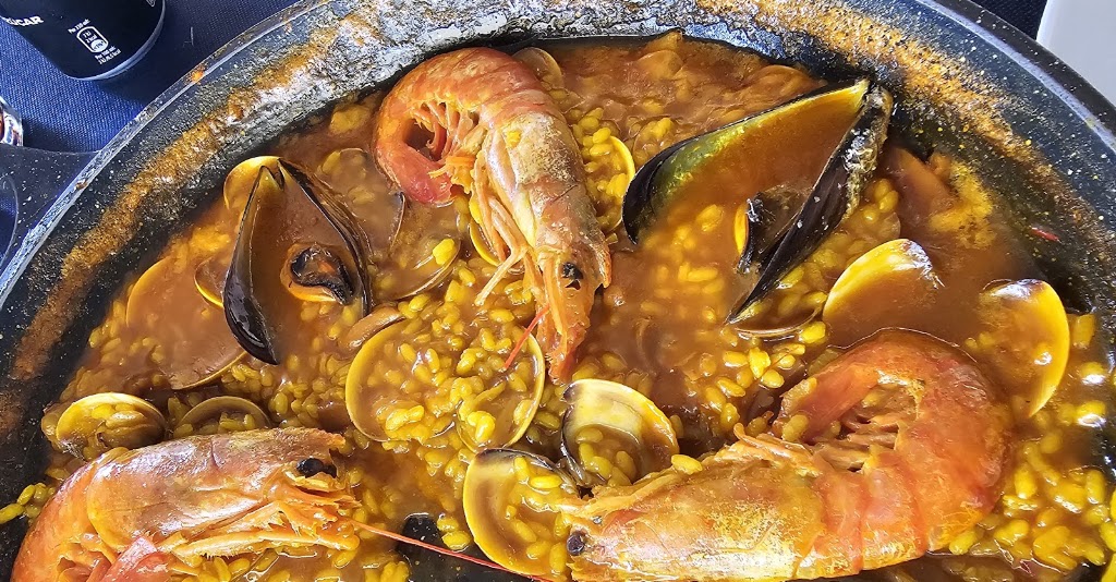 Restaurante Els Pins — Paella