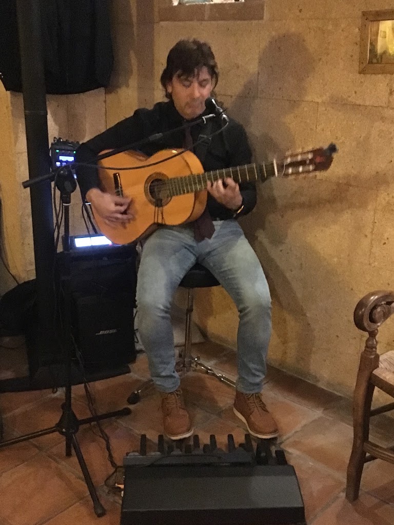 Cafe Triskel — Musica
